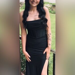 Elegant Black Strapless Dress